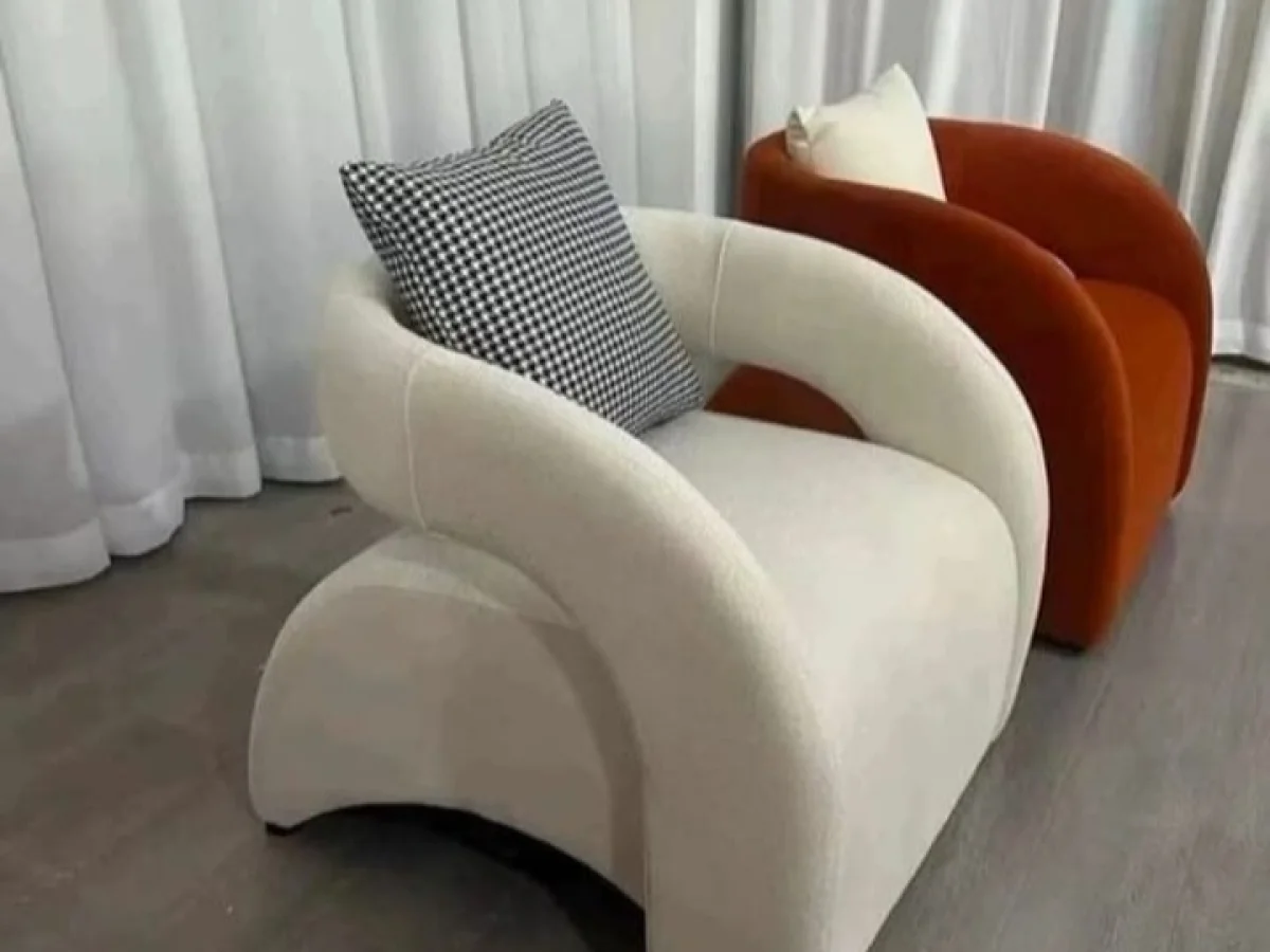 Valentina Curve Occasional Chair